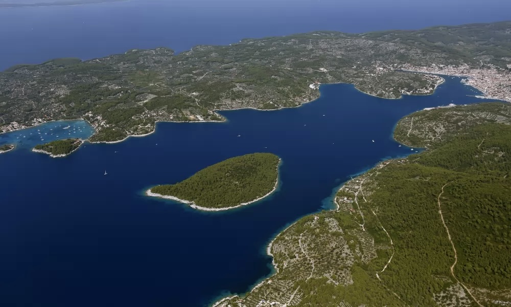 vela luka bay , island korcula